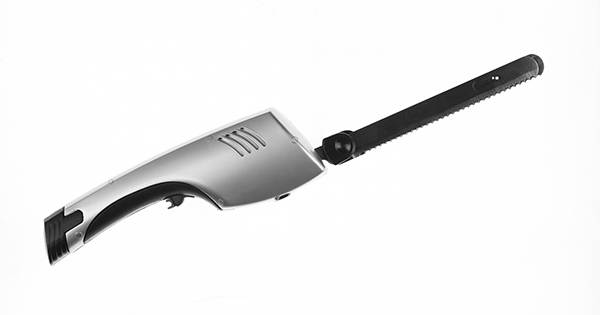 Cuchillo electrico con hoja dentada